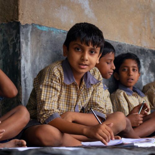 360_F_563618852_XyVbSyYF5gB7yQ8FTUc5bRliilObN1ri